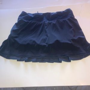 Lululemon tennis skirt. TS6-1